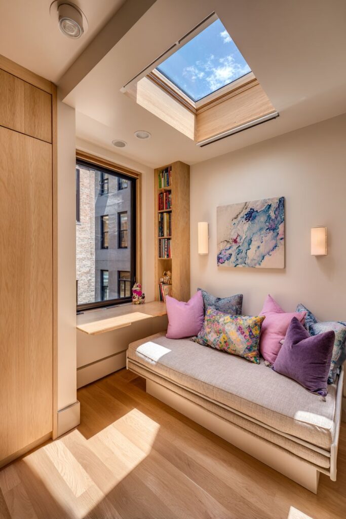 Wall-Mounted Desk Innovation