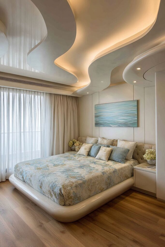 Sculptural Curved Organic Flow