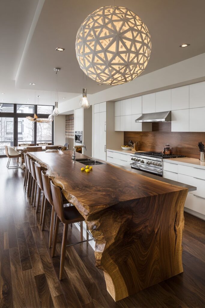 Live-Edge Drama with Social Functionality