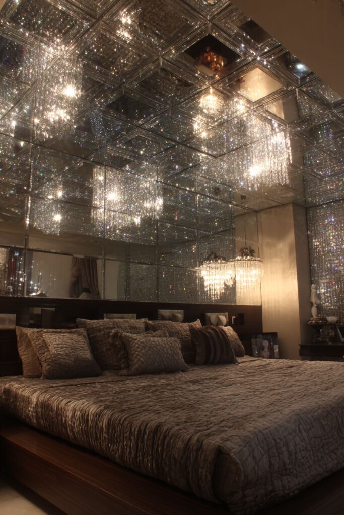 Glamorous Mirror Expansion Effects