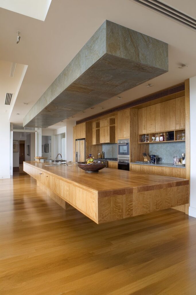 Cantilevered Innovation with Steel Support