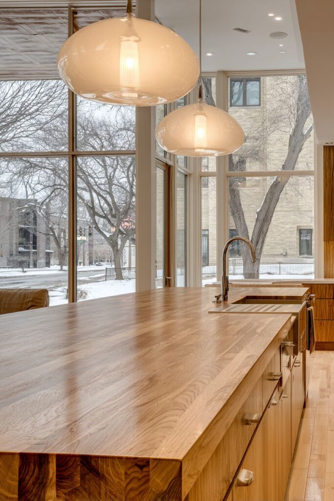 Continuous Workspace with Integrated Tools