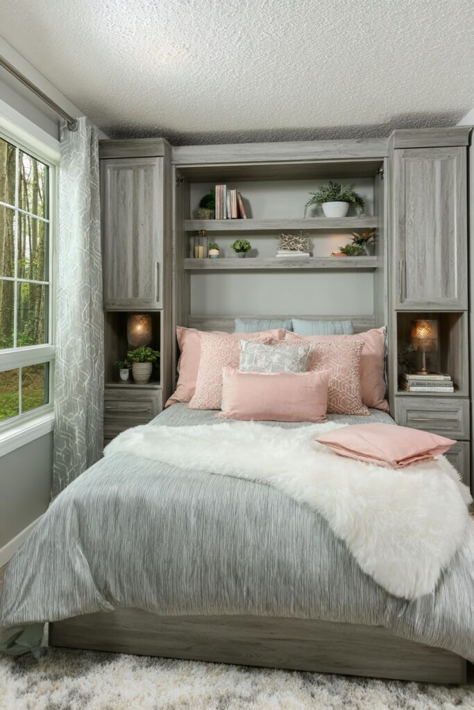 Space-Saving Murphy Bed Marvel