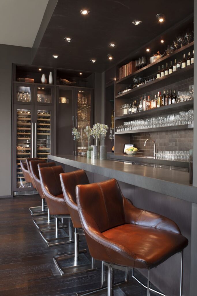 Contemporary Bar Integration