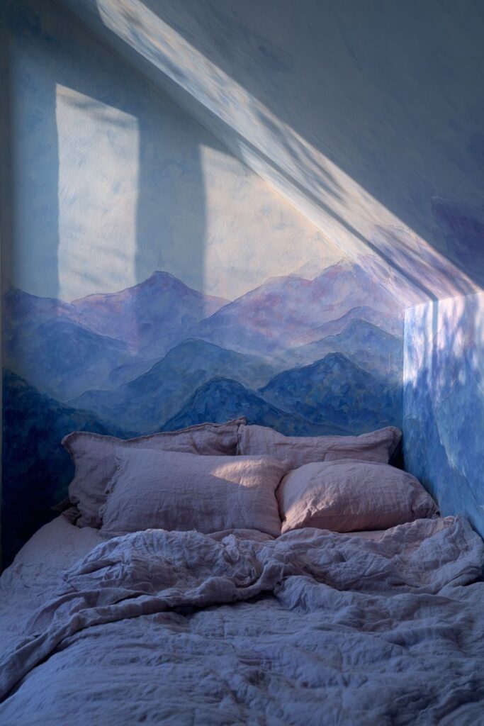 Artistic Guest Bedroom with Ombré Walls