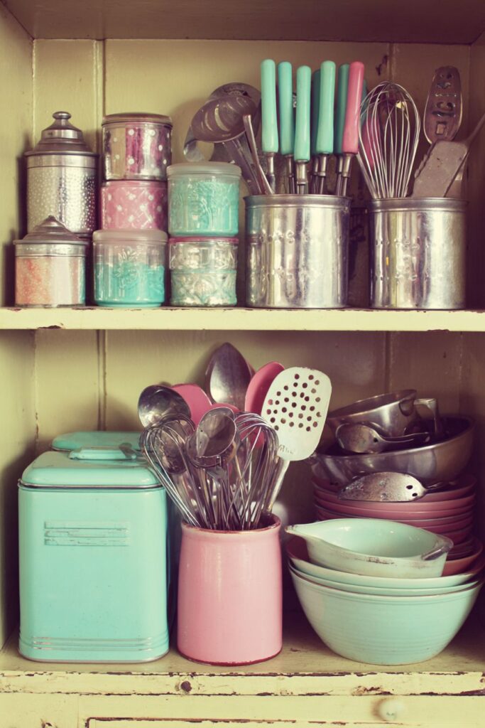 Vintage 1950s Pyrex Collection