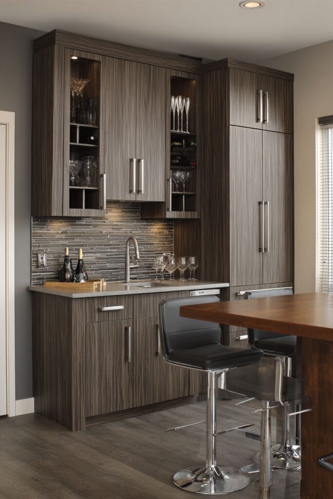 Integrated Wet Bar Sophistication