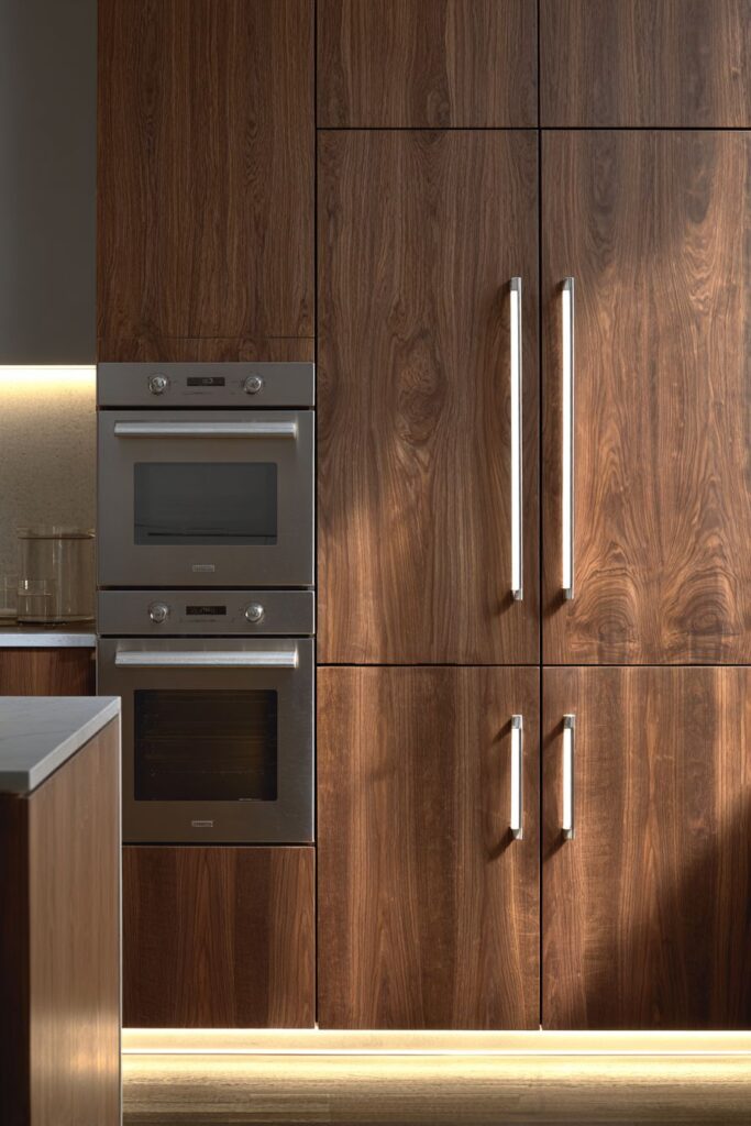 Seamless Walnut Luxury