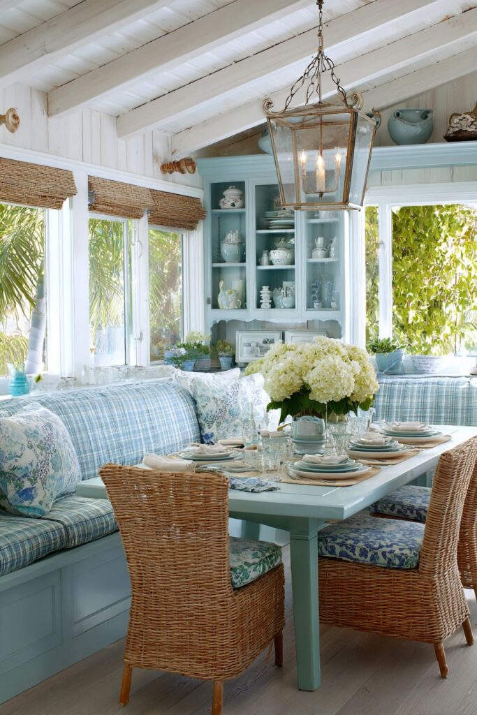 Entertainment-Focused U-Shape Design