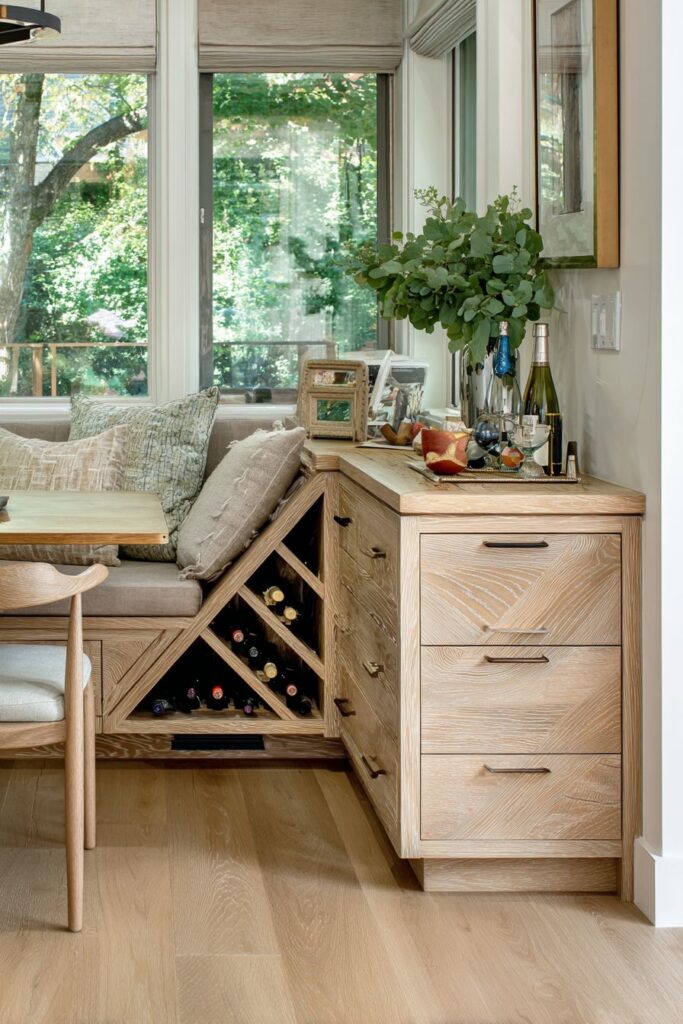 Space-Saving Corner Buffet with Triangular Design