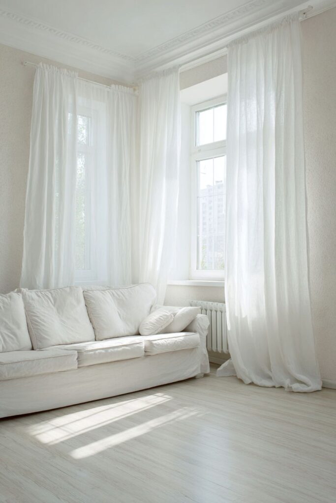 Light-Maximizing Luminous Space