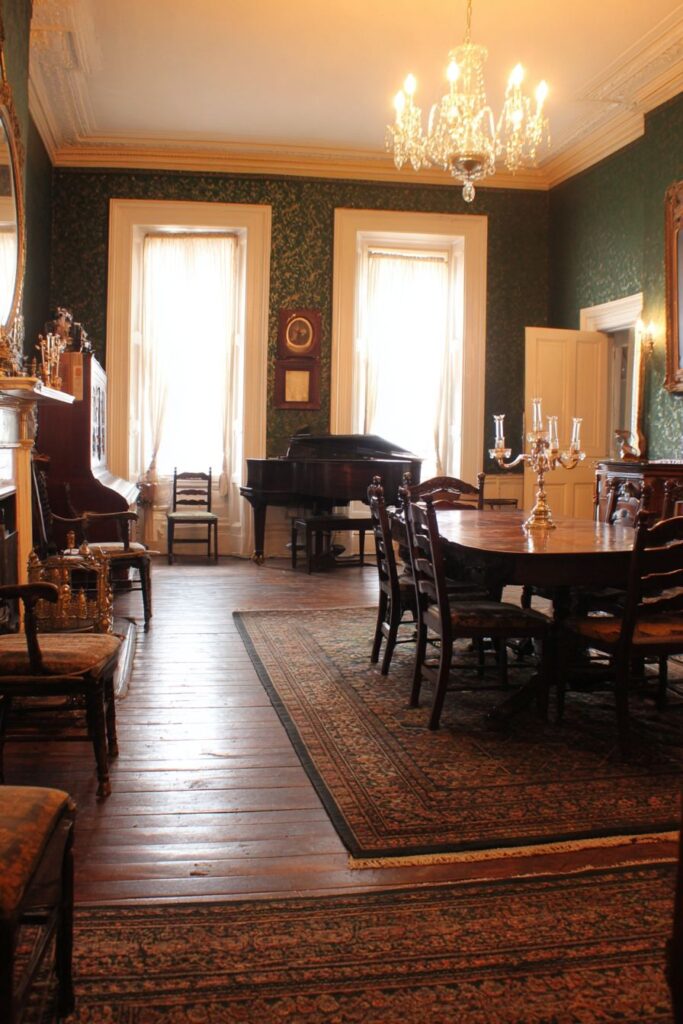 Piano Forte Multi-functional Space