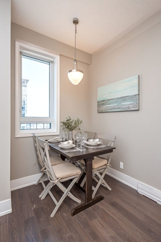 Space-Saving Drop-Leaf Design