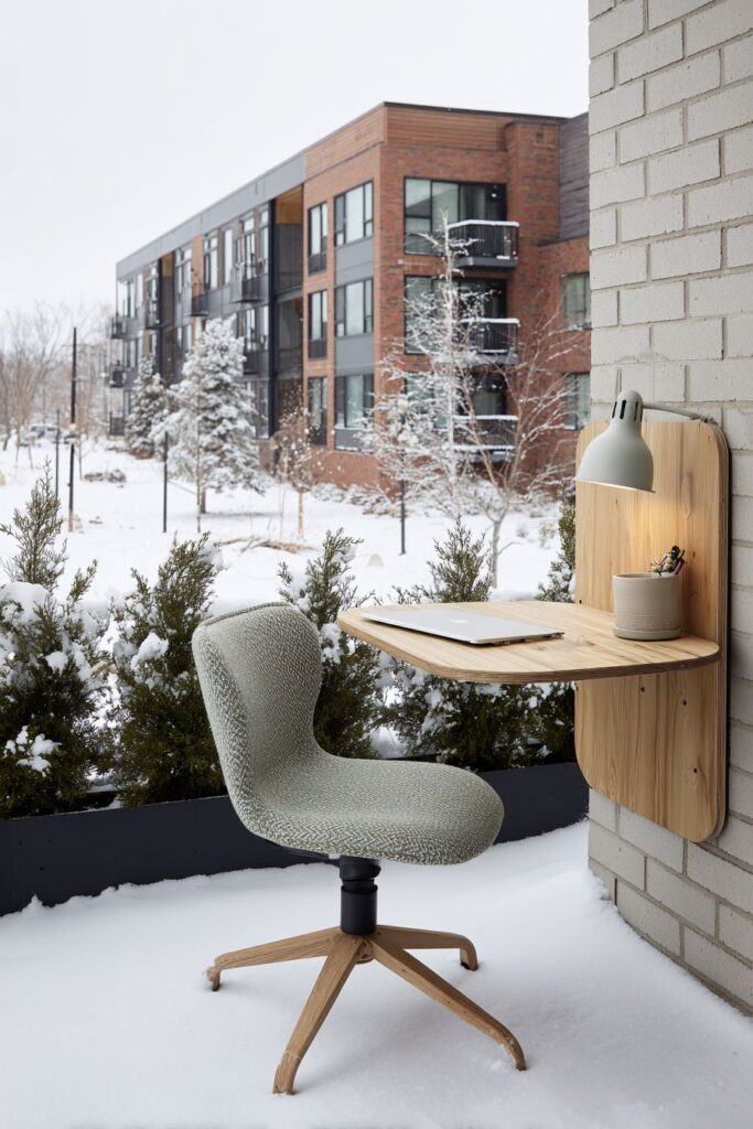 Compact Workspace for Outdoor Office Extension