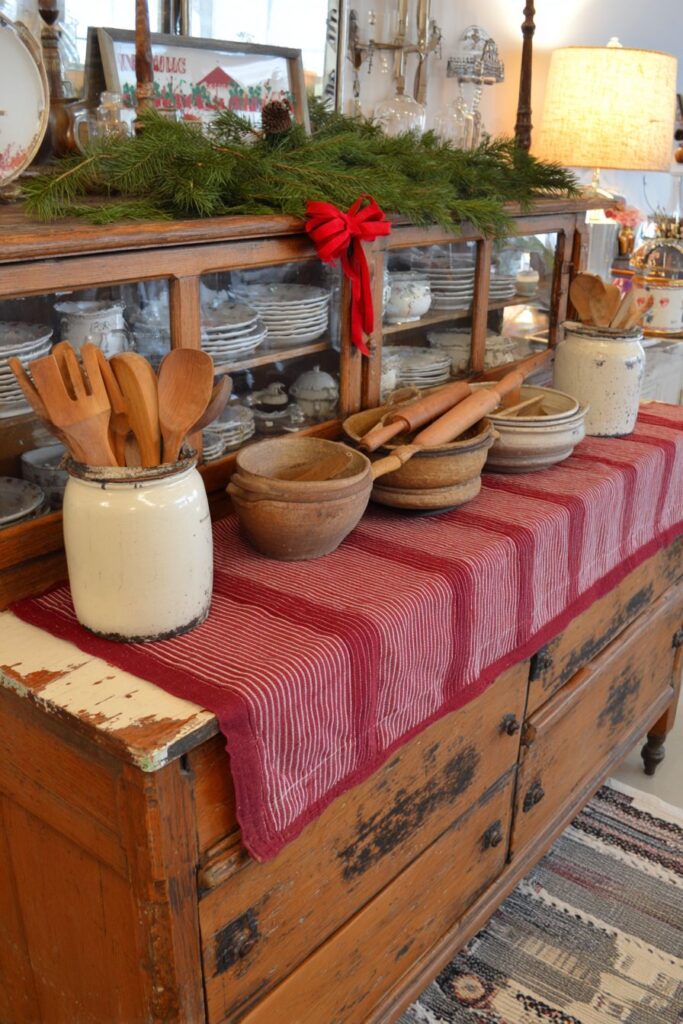 Country Hutch Dual-Purpose Functionality