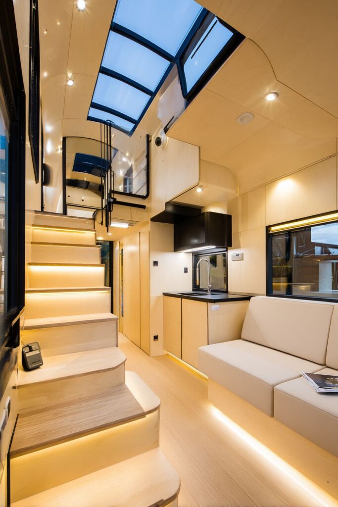 Transformable Multi-Level Living