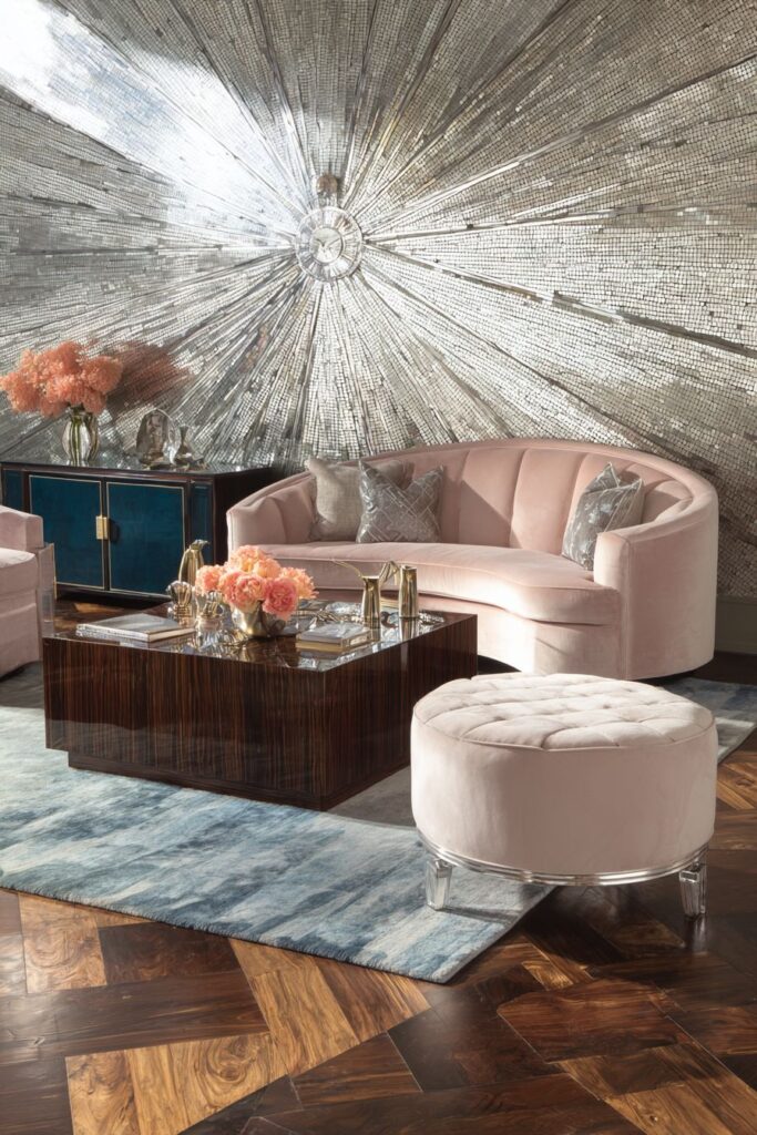 Mirror Magic with Fan-Shaped Radiance