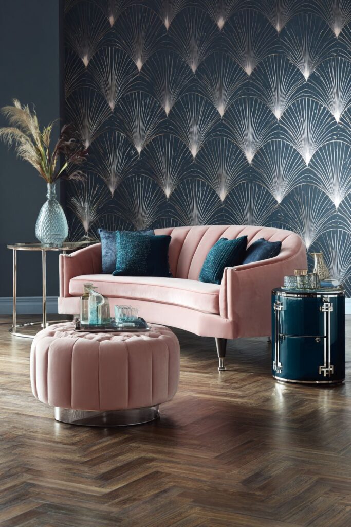 Mirror Magic with Fan-Shaped Radiance